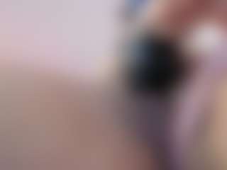 Elenna-salvatoree's Live Sex Cam Show