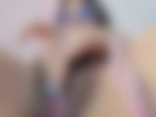 Elenna-salvatoree's Live Sex Cam Show