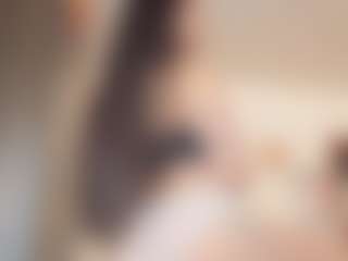 Elenna-salvatoree's Live Sex Cam Show