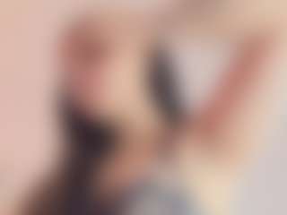 Elenna-salvatoree's Live Sex Cam Show