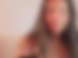 Elenna-salvatoree's Live Sex Cam Show