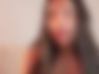 Elenna-salvatoree's Live Sex Cam Show