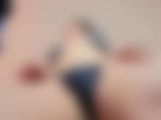 Elenna-salvatoree's Live Sex Cam Show