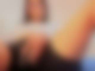 Elenna-salvatoree's Live Sex Cam Show