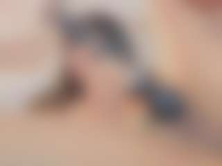 Elenna-salvatoree's Live Sex Cam Show