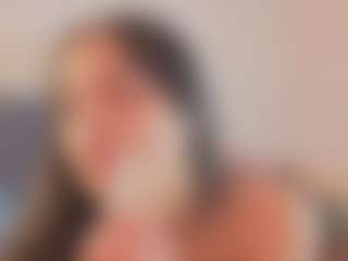 Elenna-salvatoree's Live Sex Cam Show