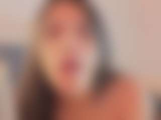Elenna-salvatoree's Live Sex Cam Show