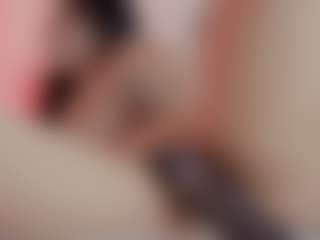 Elenna-salvatoree's Live Sex Cam Show
