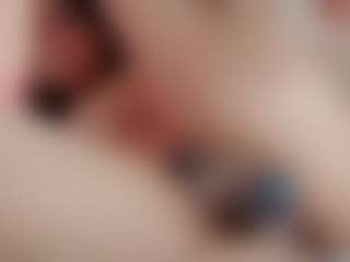 Elenna-salvatoree's Live Sex Cam Show
