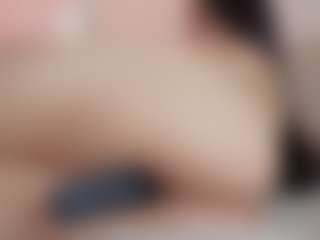 Elenna-salvatoree's Live Sex Cam Show