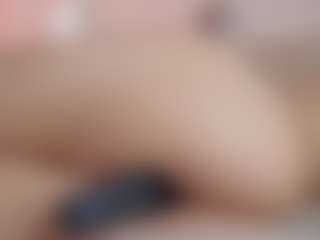 Elenna-salvatoree's Live Sex Cam Show