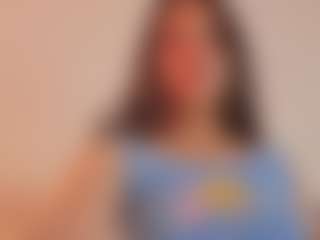 Elenna-salvatoree's Live Sex Cam Show