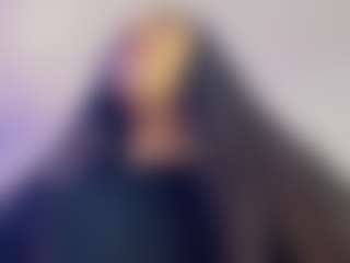 Elenna-salvatoree's Live Sex Cam Show