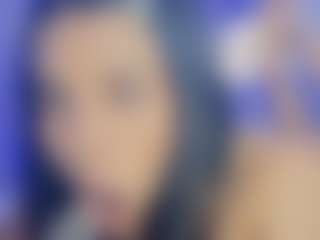 Elenna-salvatoree's Live Sex Cam Show