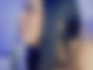 Elenna-salvatoree's Live Sex Cam Show
