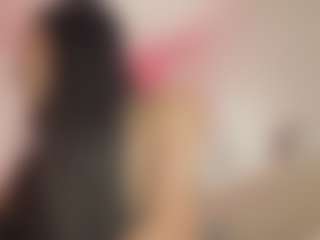 Elenna-salvatoree's Live Sex Cam Show