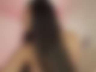 Elenna-salvatoree's Live Sex Cam Show