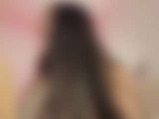 Live cam show with Elenna-salvatoree - Ride on Fling VIP Chat