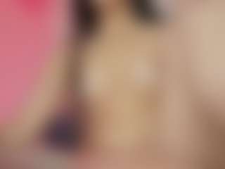 Elenna-salvatoree's Live Sex Cam Show