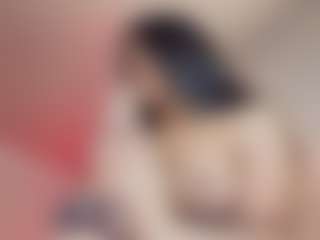 Elenna-salvatoree's Live Sex Cam Show