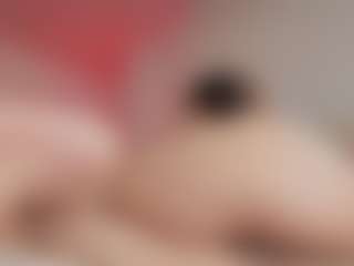 Elenna-salvatoree's Live Sex Cam Show