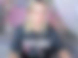 Live cam show with GinaDawson - Red Hair on PervPlay.com