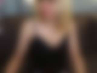 Live cam show with GinaDawson - Moaning on Stripli.com