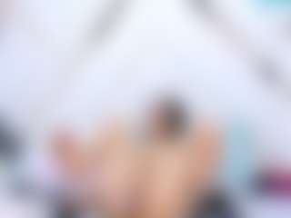 MiaHarper2's Live Sex Cam Show