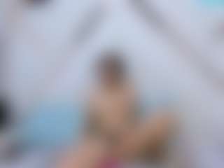 MiaHarper2's Live Sex Cam Show