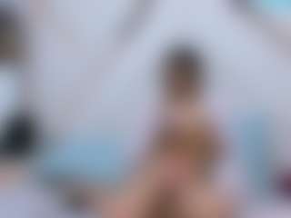 MiaHarper2's Live Sex Cam Show
