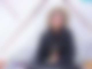 MiaHarper2's Live Sex Cam Show