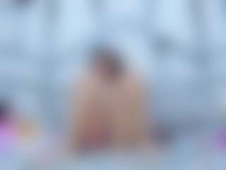 MiaHarper2's Live Sex Cam Show