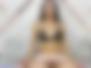 MiaHarper2's Live Sex Cam Show