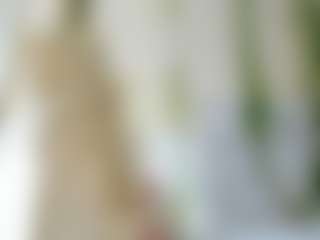 Live cam show with ScarletEvanss - Nipple Piercings on AdultVida.com
