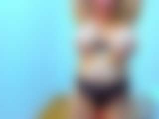 Live cam show with BelleInna - Shaved on instabang