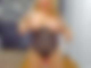 Live cam show with BelleInna - Roll on madthumbs