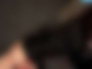 Live cam show with CatalinaHall - Cute on AdultVida.com