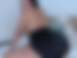 Live cam show with Marywhiteee - Double Penetration on livesuperchat.net