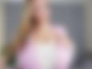 Live cam show with MelaniaWeisenburger - Genital Piercings on Camsoda