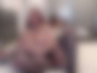 Live cam show with Ailinaioki - Middle Aged on liverealitysex.com