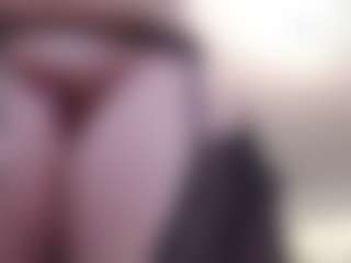 Ailinaioki's Live Sex Cam Show