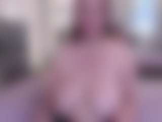 Ailinaioki's Live Sex Cam Show