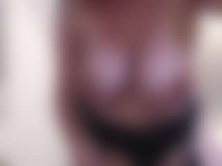 Ailinaioki's Live Sex Cam Show
