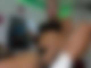 Live cam show with amberbrown19 - Tease on Soda Cam