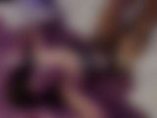 Live cam show with ElizaRoxy - Living Room on Camsoda