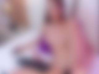 Emmi's Live Sex Cam Show