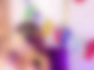 Pokaz na żywo z Emmi - White na Camsoda | colombia
