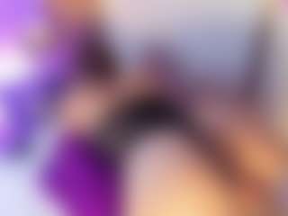 Live cam show with Emmi - Butt Plug on SinfulBabes