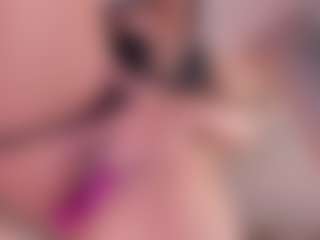 Live cam show with Isabellax21 - Skinny on Dare Cams
