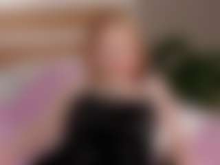 Live cam show with AngelWise - Squirt on Dolls Live
